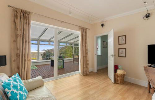 Sunningdale - Beach Side Cottage, Sea Views, Parking - Photo 20