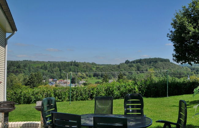 Chalet Just Outside Hampteau Offering Magnificent Views Across the Ourthe Valley - Foto 17