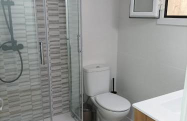 COOL! 5' to metro. 15' to Center/beach by metro. - Photo 15