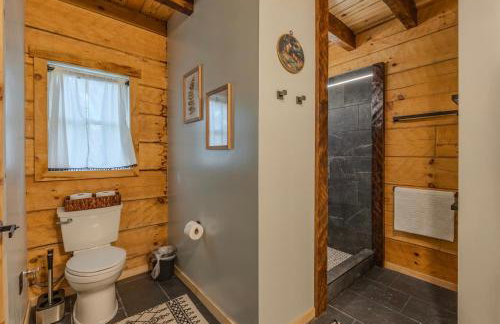 Foxhole Cabin, New custom log cabin in Shenandoah Valley - Photo 24