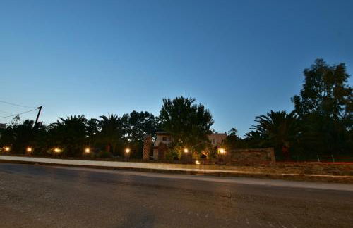 Flisvos Rooms - Photo 26