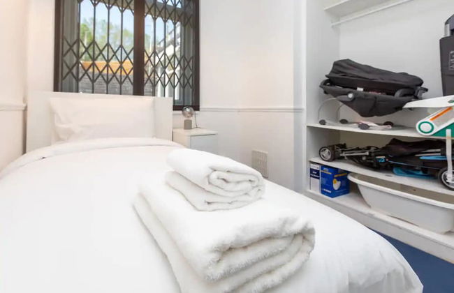 Spacious & Welcoming 4BD House - Kennington - Photo 16