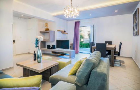 Talos Luxury Suites - Photo 46