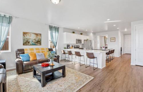 Grand Canyon Getaway Near Snowbowl Flagstaff Sedona Family-Friendly Sleeps 14 - Foto 1