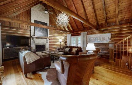3BR Luxury Log Cabin Near Franklin - Foto 4