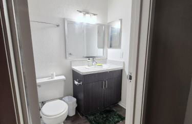 STYLISH COZY CONDO NEAR TO EVERYTHING a! - Foto 12