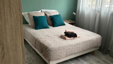 L'Appartement Jebari - Esprit loft Carcassonne proche cité médiéval et aéroport - Foto 2