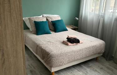 L'Appartement Jebari - Esprit loft Carcassonne proche cité médiéval et aéroport - Foto 2