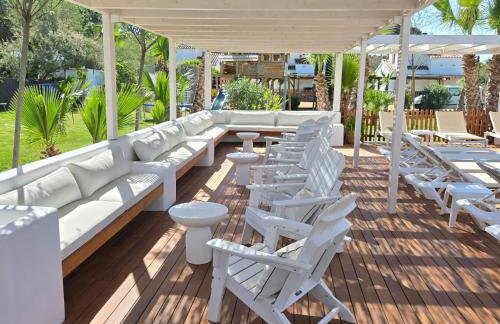 Apartaments La Palmera, Terrace & Pool - Foto 17