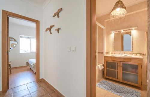 Lightful Refuge on the River Front, By TimeCooler - Foto 31