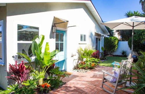 Adorable Octopus Hideaway 2 min walk to the beach! - Foto 23