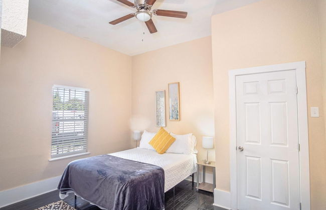 3 BR 1 BA Remodeled Home Near Downtown - Foto 9