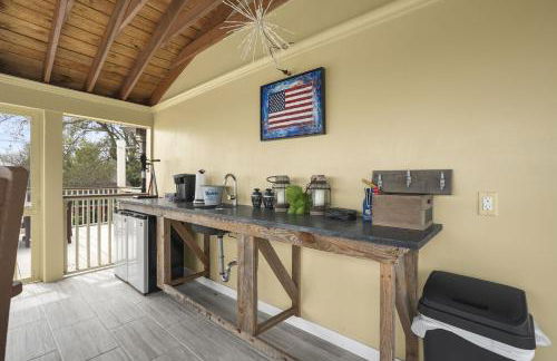 Artist Apartment - Idyllic villa steps from Town & the waterfront! - Foto 33