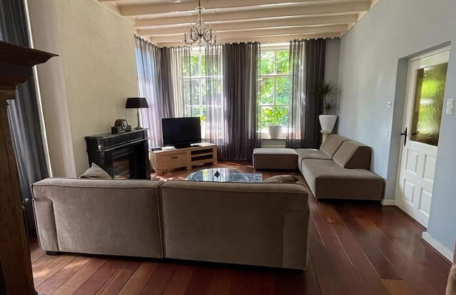 Characteristic House With Wellness in Augustinusga - Foto 13