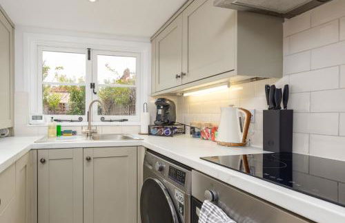 Rose cottage, Central, Amazing Cathedral view, Iconic pastel street - Foto 21