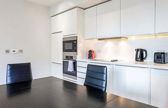 Wonderful Holborn Apartment - Photo 13