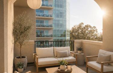 Sunny Marina Del Rey Apartment- Hot Tub, Game Room, BBQ, Projector - Foto 32