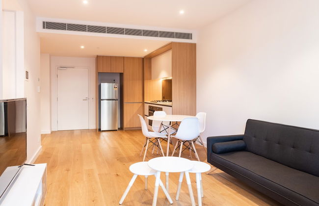 Modern Apartment in Darling Harbour - Photo 6