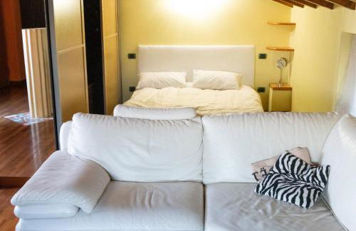 Openspace Attic Apartment with terrace, Wi-Fi - Foto 17