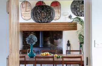 Farmhouse in Suffolk with wild swimming & hot tub - Photo 4