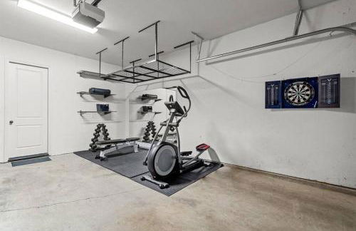 Luxury 4BR Dallas Home with Game Room and Fire Pit - Foto 39