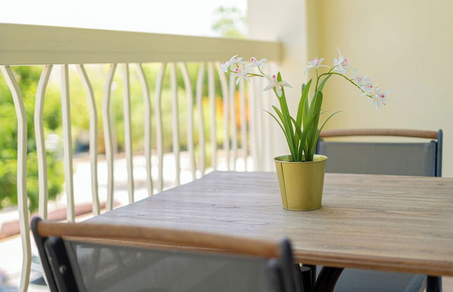 Marco Polo - Spacious Studio Lush View - Photo 22