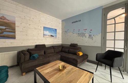 Embruns maison spacieuse rénovée 5 ch 3 sdb 2 WC belle terrasse aménagée barbecue à 250 m de la plage en plein centre d' Arromanches au coeur des plages du débarquement, proximité de Bayeux - Foto 9