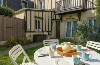 L'Acacia, F2 terrasse et jardin,plage à 400mètres - Photo 1