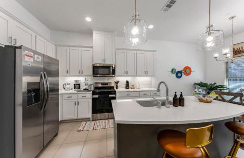 Luxury Oasis - Glam Decor, Putting Green, Arcade Fun & EV Station - Foto 20