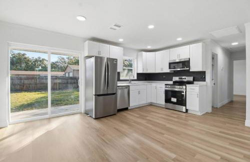 Elegant Auburndale Rooms Near the Speedway & Lake - Foto 11