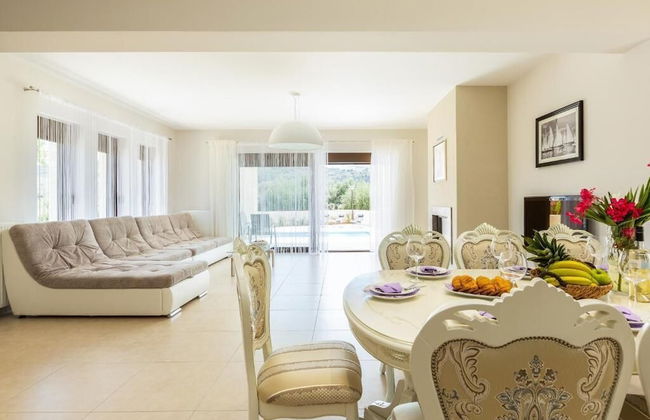 Eudora Luxury Stone Villa - Foto 11