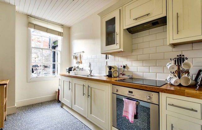 JOIVY Great Location - Lovely Rose St Apt in City Centre - Photo 7