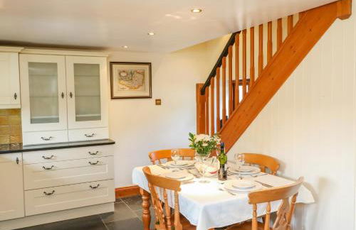 Great Bradley Cottage - Photo 8