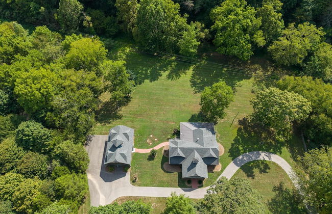 Leipers Retreat Secluded 3 BDR Craftsman Home - Photo 31