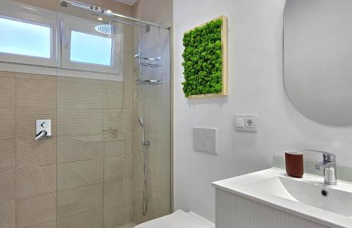 Thai Beach Residencial E, Private jacuzzi, Sea View, Rooftop, 50m to the beach - Foto 12