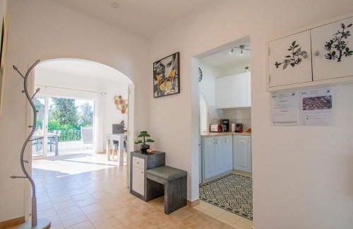 99 ADM Casa Mendes Fabulous Townhouse With Share - Foto 28