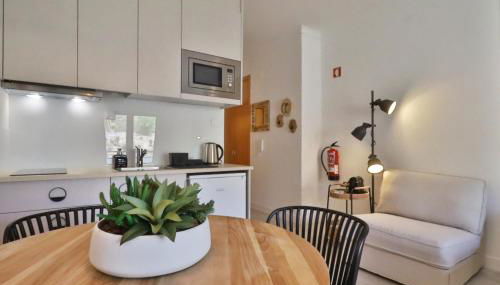 Sun&Lounge Ericeira - Foto 5, stove, minibar