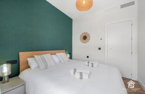 NEW stylish beachside 2BR with pool and garage - Photo 25
