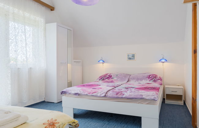 2 bedroom Apartment in Balatonboglár with garden - Photo 5