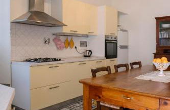 Villa with Exclusive Garden in Rignano, Tuscany - Foto 18