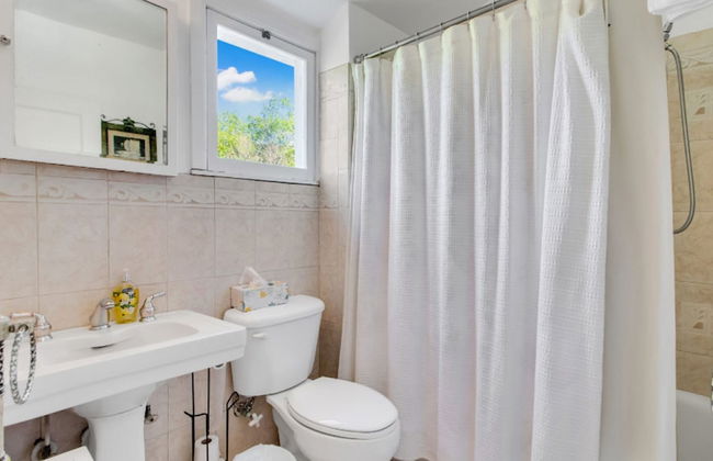 Jacuzzi - West Point - Family Friendly - Photo 20