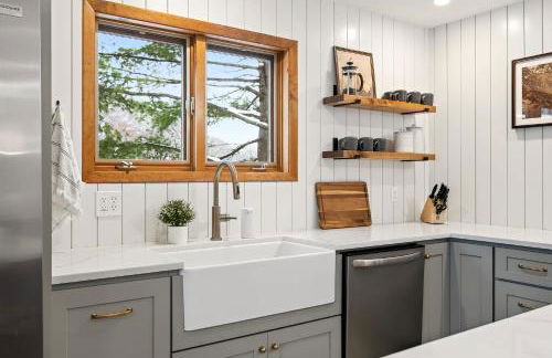 Updated 3BR Townhome Across From Holiday Valley - Foto 15