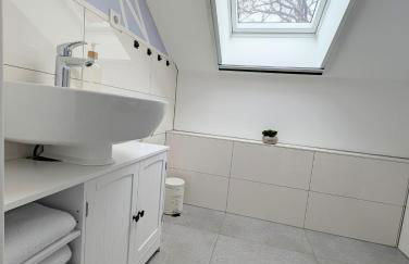 3 Bedroom-Apartment with 1,5 Bathrooms - Foto 23