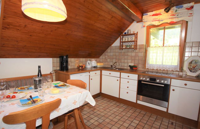 2 bedroom Apartment in Seeboden am Millstätter See with garden - Photo 4