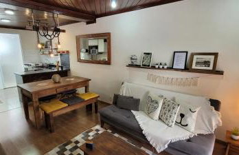 Hospedagem Doce Lar - Casa Bougainville - Foto 2