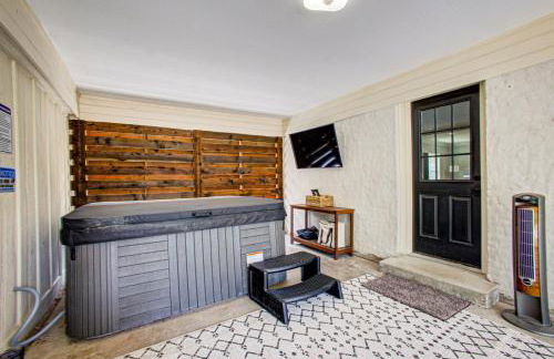 Casablanca Waco 5 mins from Baylor and Magnolia with Hot Tub,Firepit, Pet Friendly - Foto 46