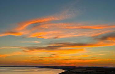 Sunset sea view chalet with hot tub - Photo 24