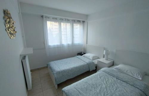 5 mn, 450m walk Metro La Defense, 3 bedrooms, Parking - Foto 16