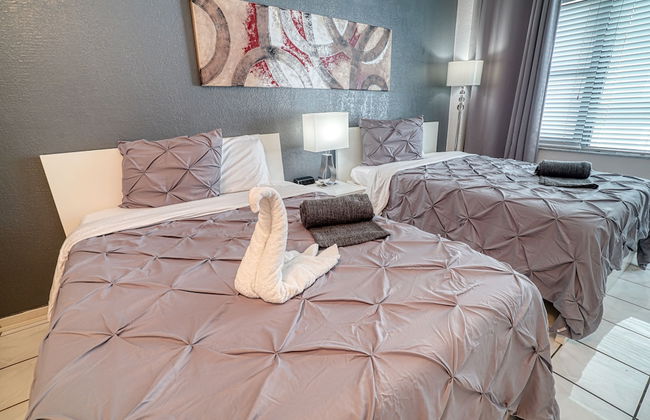 Deluxe Studios and Apartments at the Casablanca - Photo 78