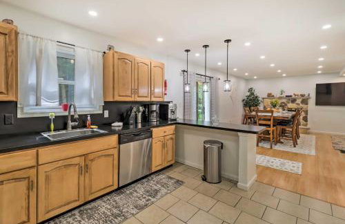 Game Room and Yard Family Paradise in Pocono Summit - Foto 11